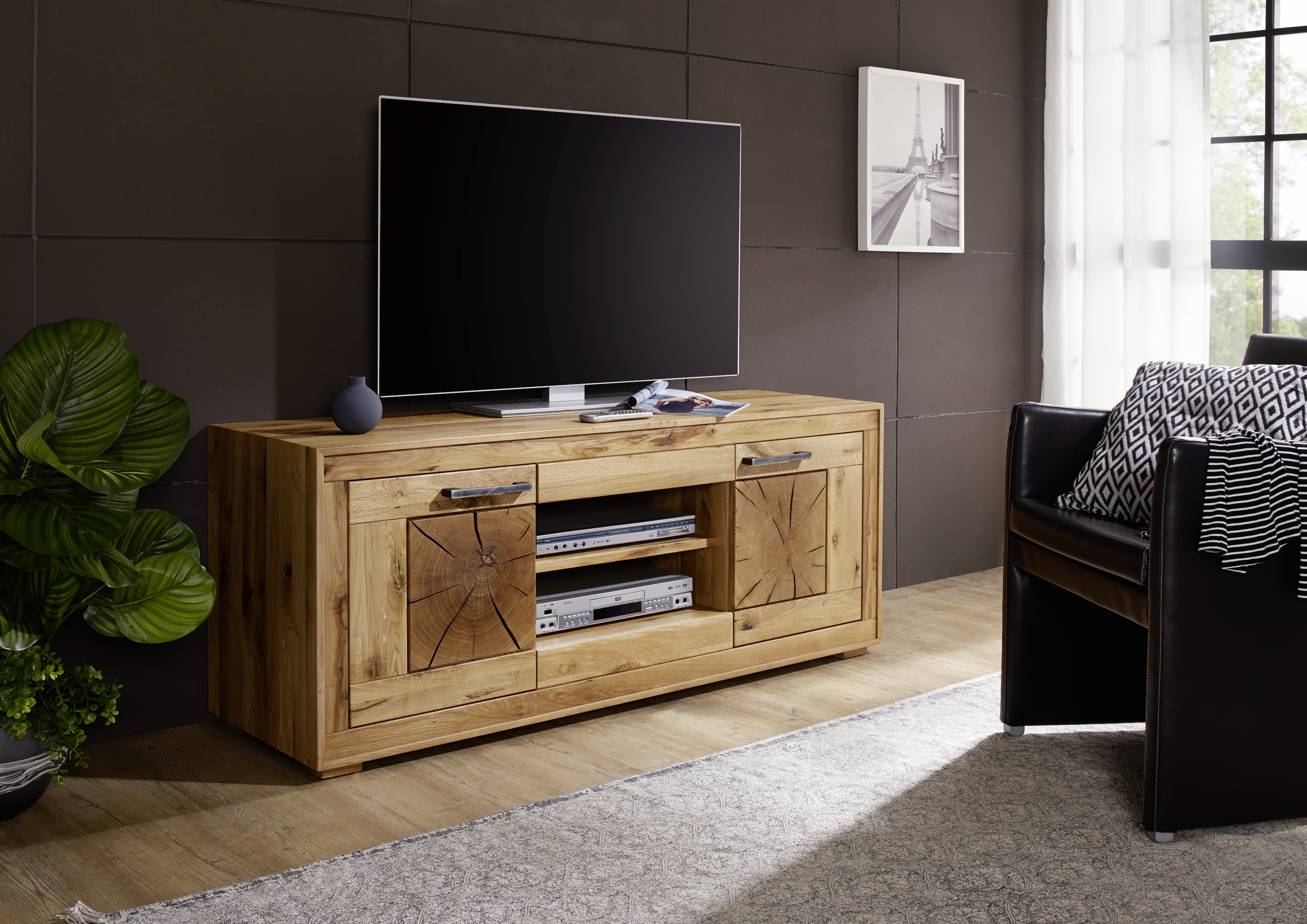 TV - Element "Seram"